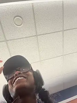 PrincessssbbyのライブXXXチャット