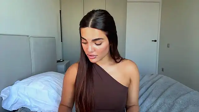 MelindaReny: онлайн-секс-чат