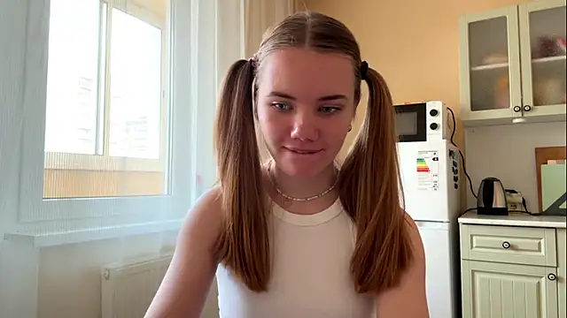 Chat +18 de doana_bebriti ao vivo