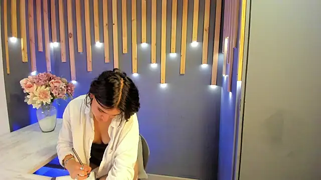 Chat +18 de freyaa__1 ao vivo