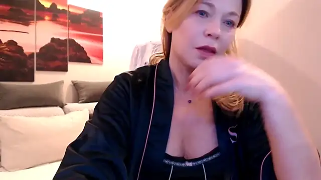 love-bionda Webcam show