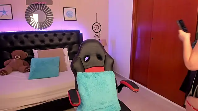 LolaVillalobos 即時 XXX 聊天