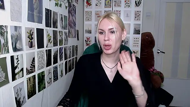 CapriScorpion webcam show