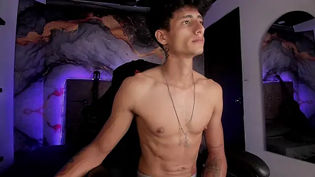 MaxiimoRomano_ 网络视讯表演