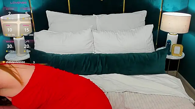 MonaRicci Chat XXX live