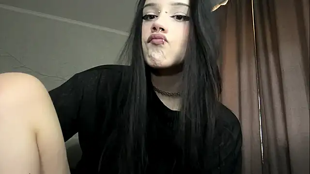 LouisePavlides – webcam-show