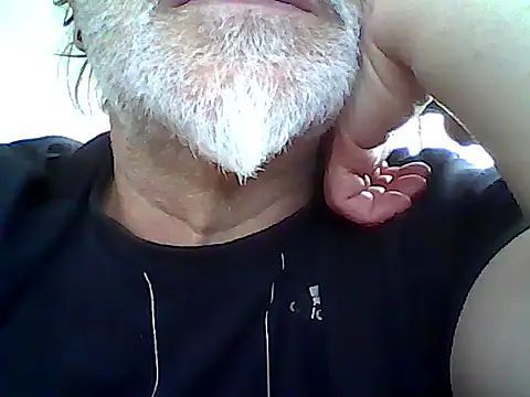 xcimeru Show in webcam