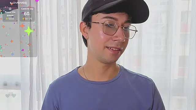 cameron_cum Adlı Modelin Canlı XXX Sohbeti