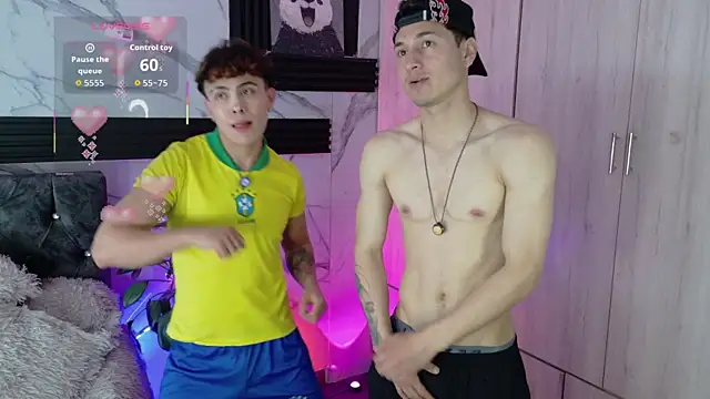 Saimonvela Adlı Modelin Web Kamerası Şovu