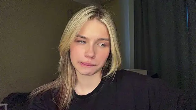 EarthaStinettのウェブカメラショー