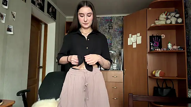 Онлайн чат XXX poly_princess