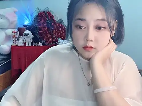 Nhanlu009 即時 XXX 聊天