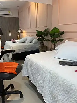 OLIVIA_GARCIA__n Live XXX chat