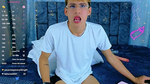 NicolasTorrez 现场XXX聊天