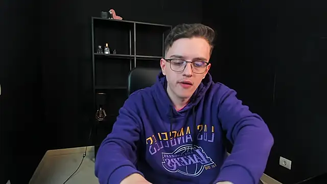 FelixStarkk 网络视讯表演