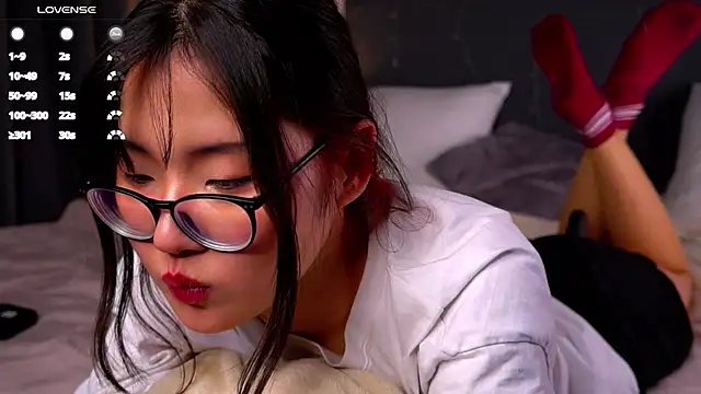 NelleMihalkoのライブXXXチャット