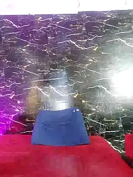 crislingery_dolli: διαδικτυακό σόου στην κάμερα