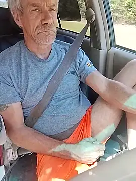 Biknight: διαδικτυακό σόου στην κάμερα