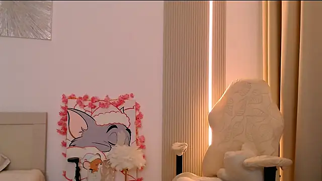 Ann__Cute Adlı Modelin Canlı XXX Sohbeti