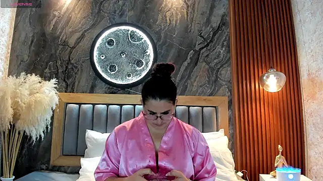 BellaPeers_ Chat XXX in diretta