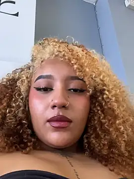 Chat +18 de Starlights ao vivo