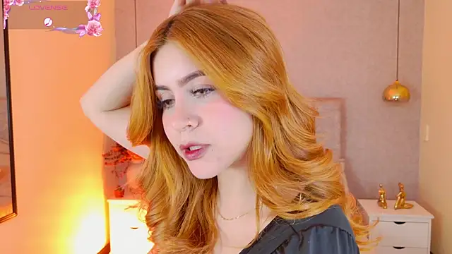 april_rousse Chat XXX live
