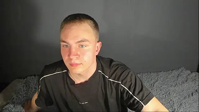 avrions Adlı Modelin Web Kamerası Şovu