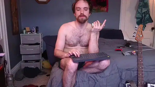 hpluvsplata: διαδικτυακό σόου στην κάμερα