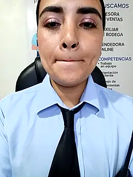 MAYE__13 网络视讯表演