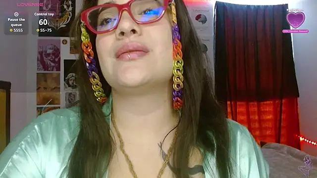 Nova-Satelan Live XXX chat