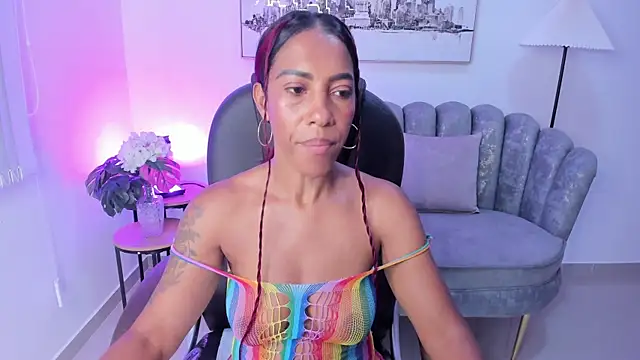 دردشة Shantaall_ الجنسية المباشرة