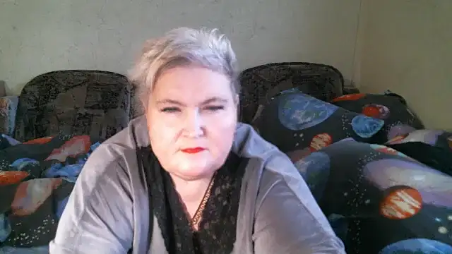 Lana555 即時 XXX 聊天