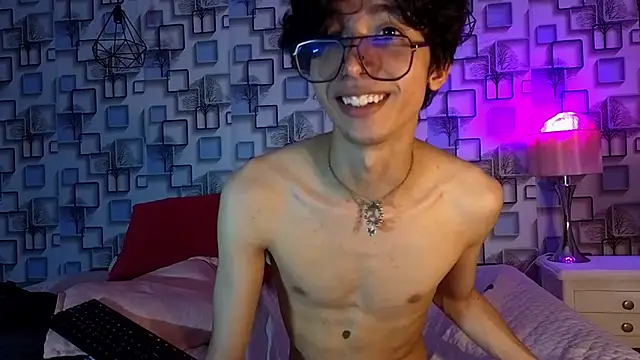 Twink_Sebas7 在線直播表演