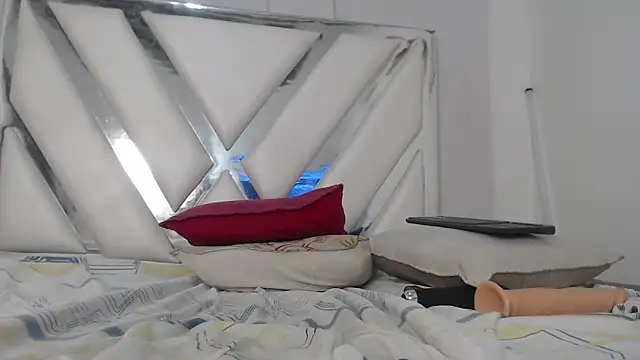 Czat XXX na żywo – AlannaHarper