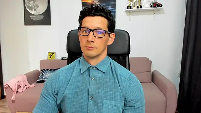 BrutusK08 Webcam Show