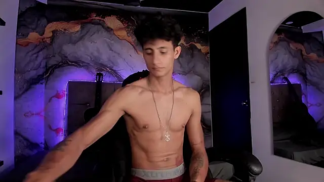 MaxiimoRomano_ live XXX chat