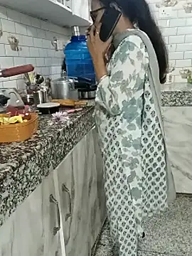 Shanu_Shah live XXX chat