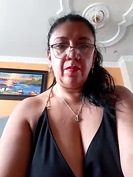 Mielx Adlı Modelin Canlı XXX Sohbeti