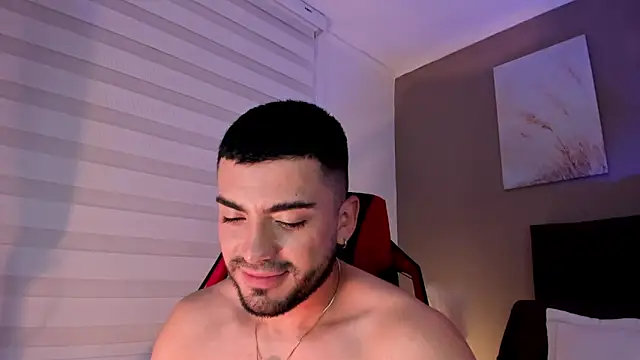 Alexander_Diazz 网络视讯表演