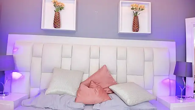 MiaCurly 라이브 XXX 채팅