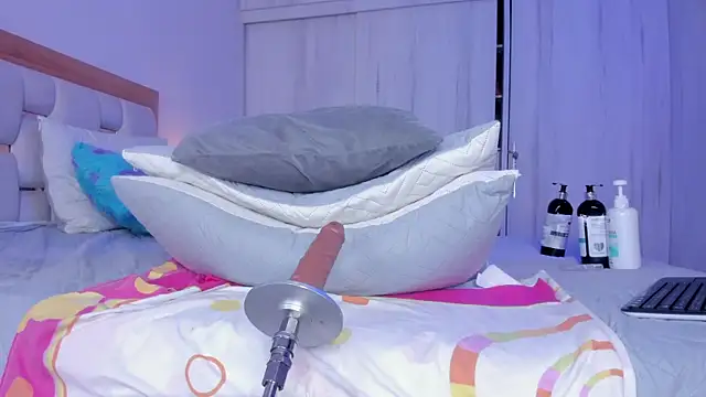 mia_hank Adlı Modelin Web Kamerası Şovu