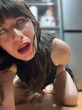 AlanaRius18: онлайн-секс-чат