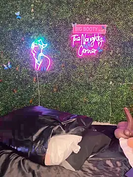 RenaThickAss' Webcam Show