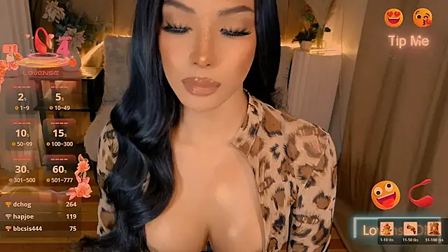 XXX chat uživo modela _Mia_Malkova_