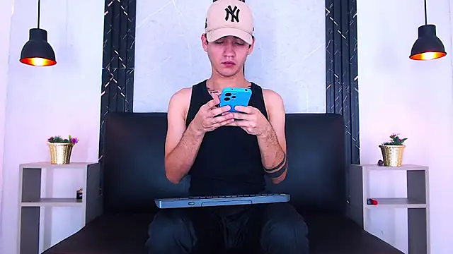 Feiccer_Castquer Live XXX-Chat