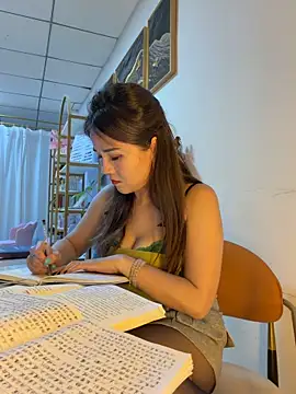 Xiaoxiao-y Adlı Modelin Canlı XXX Sohbeti