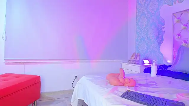 CaseyMoon live XXX chat