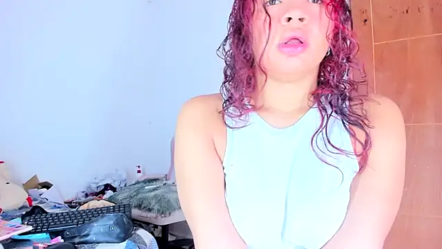 Emily_Coper18's Live XXX Chat