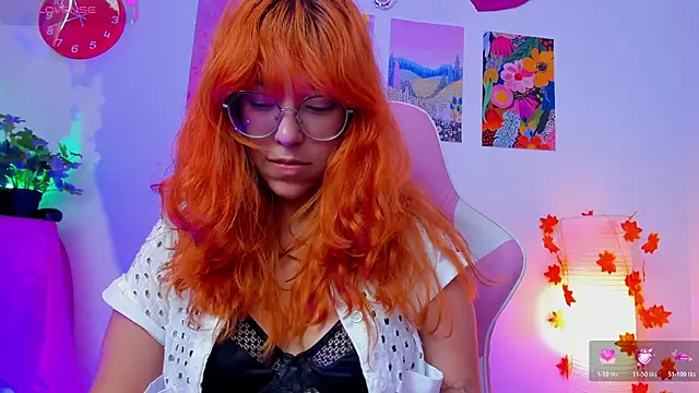 _Moon_Johnson Adlı Modelin Canlı XXX Sohbeti