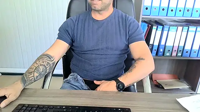 عرض كام Evasionee